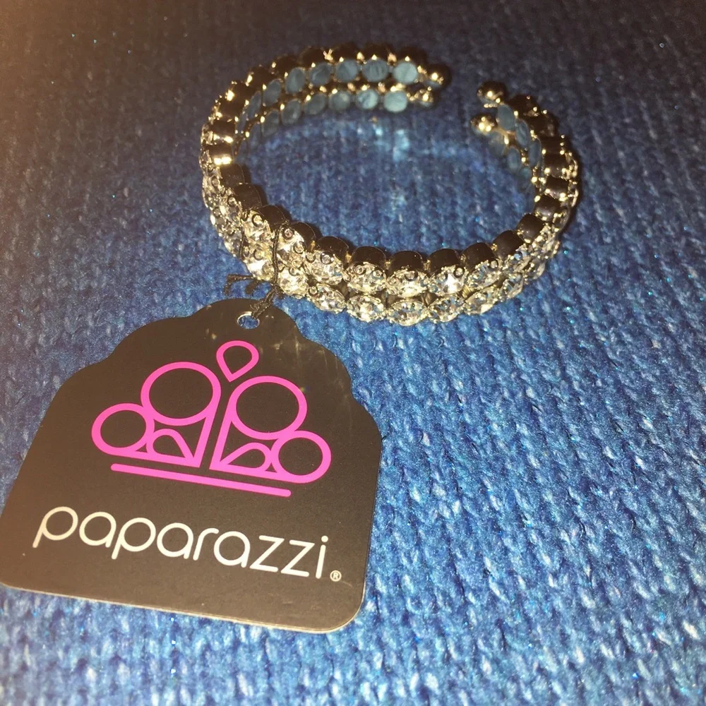Megawatt Majesty bracelet - Picture 1 of 6